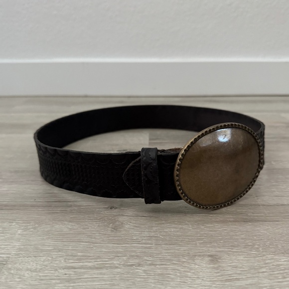 We The Free Accessories - We The Free Women’s Vintage Black Leather Belt With Large Gold Buckle XS/S